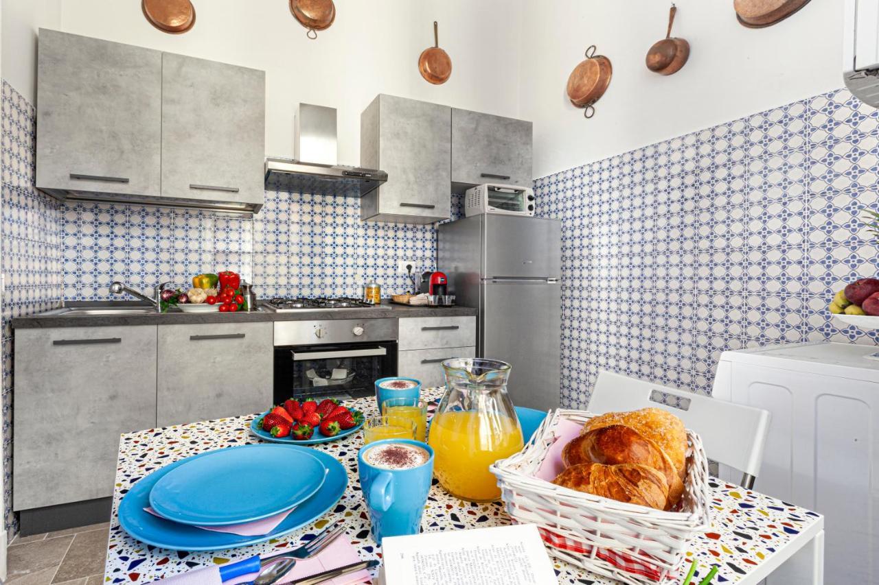 Teresella Suite Napoli Bagian luar foto